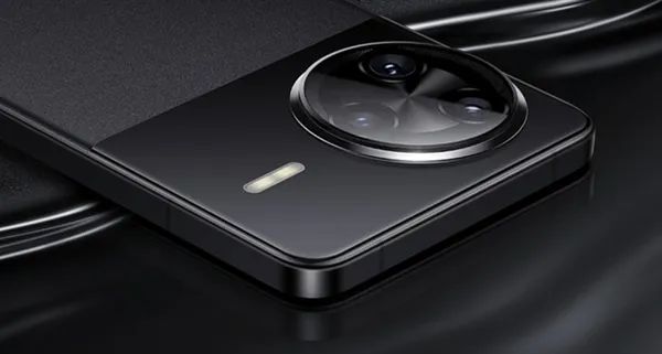 REDMI K80 至尊版曝光 小米15为新机让路跌至大米价