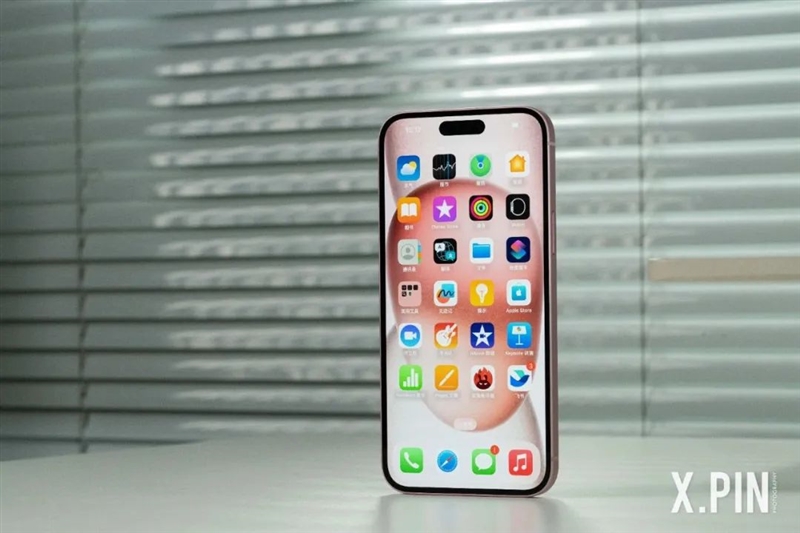 iPhone 15全系四款深度评测!很惊喜 也很无聊